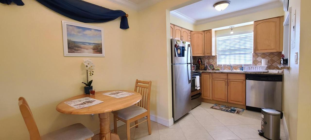 Ferienwohnung Beach Vacation Get-Away St. Pete Beach Exterior foto